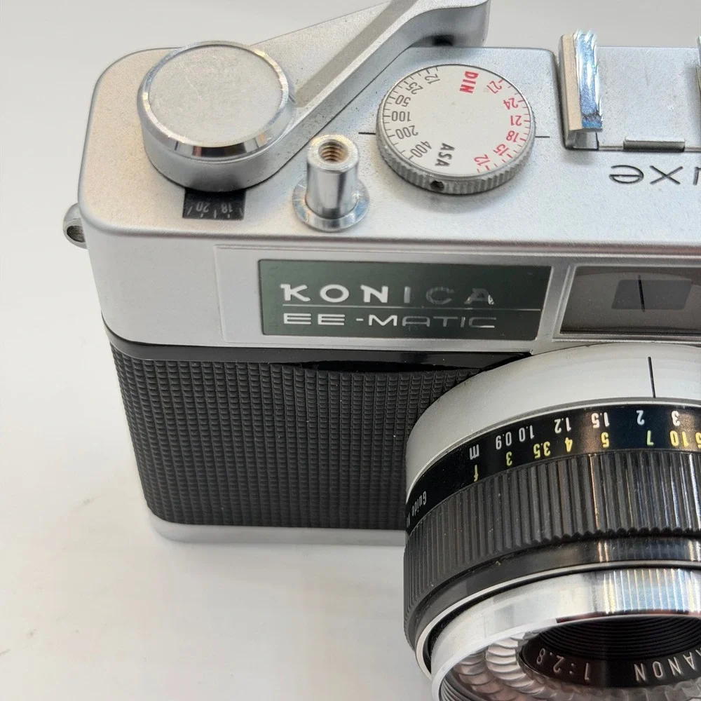 Konica EE-Matic Deluxe 35mm Film Rangefinder Camera Hexanon 40mm f2.8 Lens